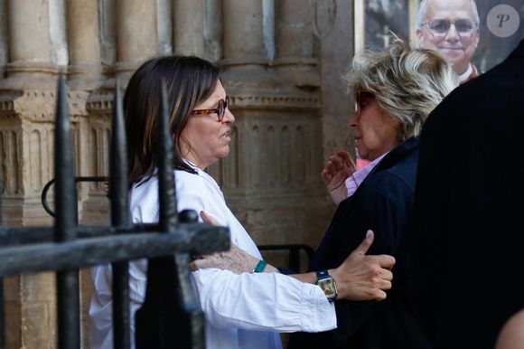 Alexandra de Csabay (fille adoptive), Danièle Thompson - Arrivées aux obsèques de Philippe Labro en l'église de Saint-Germain-des-Prés à Paris le 13 juin 2025. © Dominique Jacovides - Christophe Clovis / Bestimage