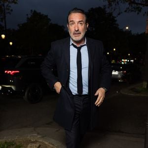 Exclusif - Jean Dujardin - Les célébrités arrivent au dîner du Cinéma du Madame Figaro au restaurant "Gigi" à Paris le 31 mars 2026. © Julien Sarkissian/Bestimage