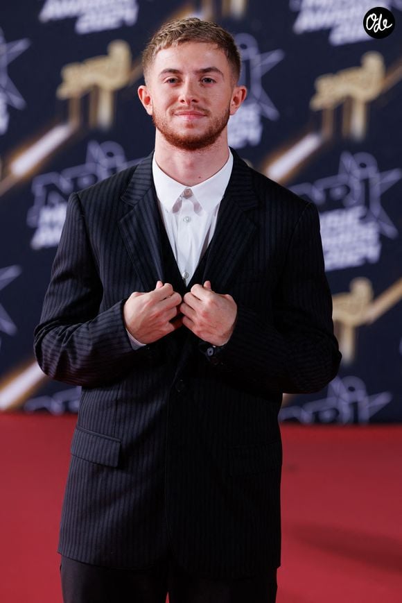 Michou assiste à la 26e édition des NRJ Music Awards au Palais des Festivals, le 1er novembre 2024 à Cannes, en France. Photo : Anne Barson/ABACAPRESS.COM