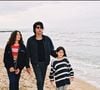 Jean-Luc Lahaye est également le papa de Gloria

Jean-Luc Lahaye et ses filles Margaux et Gloria à la plage, le 14 octobre 1995. DANIEL ANGELI / BESTIMAGE