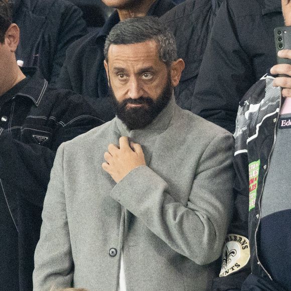 Cyril Hanouna - Célébrités dans les tribunes lors du match retour de la Ligue Des Champions 2024-2025 (LDC) "PSG - Arsenal" (2-1) au Parc des Princes à Paris le 7 mai 2025. © Cyril Moreau/Bestimage