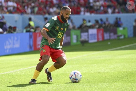 Dans les tribunes derrière elle se trouvait Bryan Mbeumo, joueur international, dont la présence a été partagée sur le tiktok de la chaîne TNT Sports

MBEUMO Bryan (CMR) - Match "Cameroun - Serbie" lors de la Coupe du Monde 2022 au Qatar, le 28 novembre 2022.