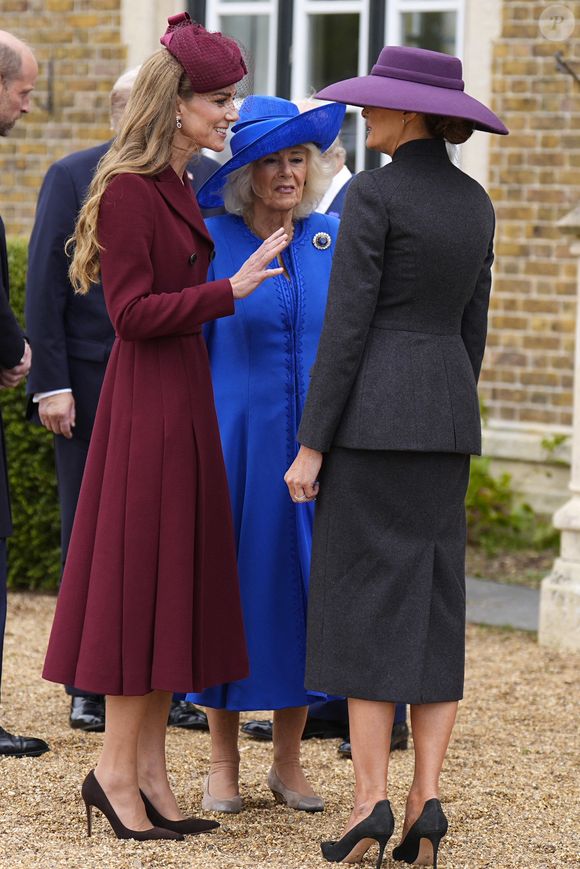 Kate Middleton, Camilla Parker Bowles et Melania Trump dans les jardins du château de Windsor. © PA Photo/ Bestimage