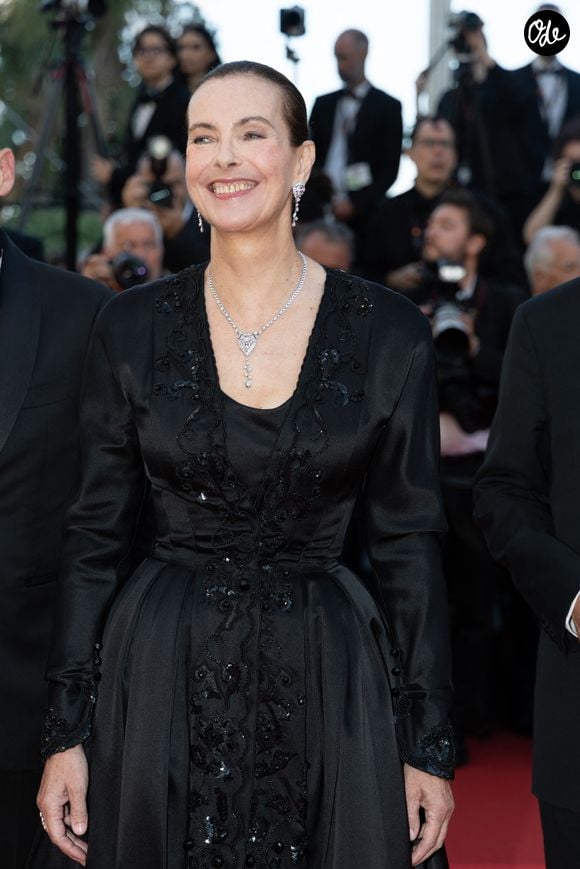 Carole Bouquet à la montée des marches du film "The Mastermind" lors du 78ème Festival International du Film de Cannes, au Palais des Festivals à Cannes, le 23 mai 2025.

© Olivier Borde/ Bestimage