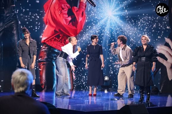 Exclusif - Lucie Bernardoni, Marlene Schaff, Fanny Delaigue et Bastiaan (Bastiaan Van Leeuwen) pour les surprises de l'enregistrement de l'émission "La Boîte à secrets", présentée par F.Bollaert et diffusée le 30 octobre sur France 3, à Paris, France, le 15 septembre 2026. © Jack Tribeca/Bestimage
