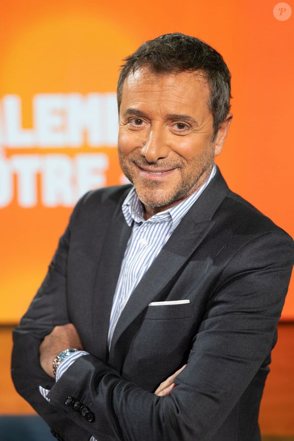 Bernard Montiel sera entouré de chroniqueurs comme Raphaël Mezrahi, Oli et des spécialistes du monde animalier.

Bernard Montiel sur plateau de l'émission "Animalement Vôtre" présentée par Bernard Montiel et diffusée le 15 février 2026 sur France 3, à Paris, France, le 13 janvier 2026. © Julien Sarkissian/Bestimage