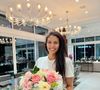 Après avoir vendu sa marque de cosmétiques, elle s'épanouit aujourd'hui en tant que "flower designer".

Chloé Mortaud partage des instants de sa nouvelle vie à Los Angeles mari sur Instagram.
