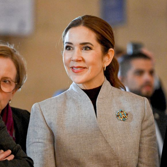 Et pour cause, le roi Frederik a été accusé d'infidélité.

Visite de leurs Majestés le roi Frederik et la reine Mary de Danemark et du couple présidentiel français Emmanuel et Brigitte Macron, de la cathédrale Notre-Dame de Paris, France, le 2 avril 2025. Le couple royal danois est en visite d'État en France du 31 mars au 2 avril 2025. © Jeanne Accorsini/Pool/Bestiamge