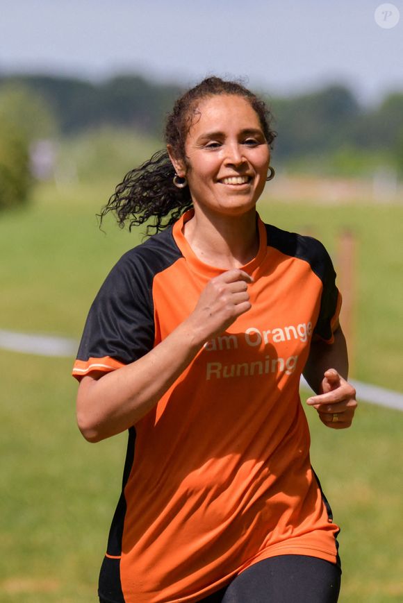 Aïda Touihri a participé à la première Military Race Color Edition, course d'obstacles ouverte au public, qui s'est déroulée sous une pluie de poudre colorée, au profit du " Fonds L'Etoile pour la Recherche ", le 21 mai 2022. Photo par Jana Call me J/ABACAPRESS.COM