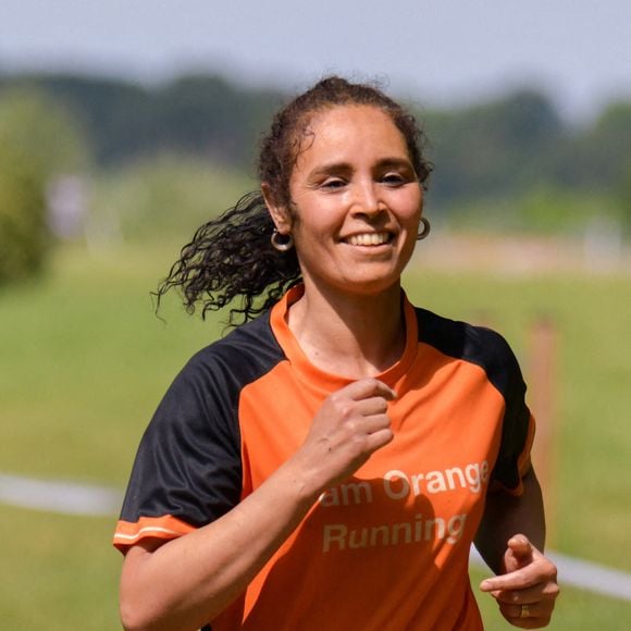 Aïda Touihri a participé à la première Military Race Color Edition, course d'obstacles ouverte au public, qui s'est déroulée sous une pluie de poudre colorée, au profit du " Fonds L'Etoile pour la Recherche ", le 21 mai 2022. Photo par Jana Call me J/ABACAPRESS.COM