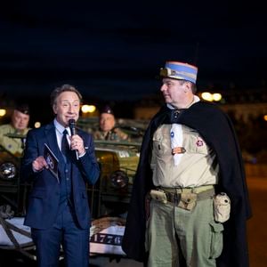 Exclusif - Stéphane Bern - Emission "Le concert pour la paix" sur les Champs-Elysées à Paris, retransmis en direct sur France 2, le 8 mai 2025.@ Christophe Clovis - Pierre Perusseau / Bestimage