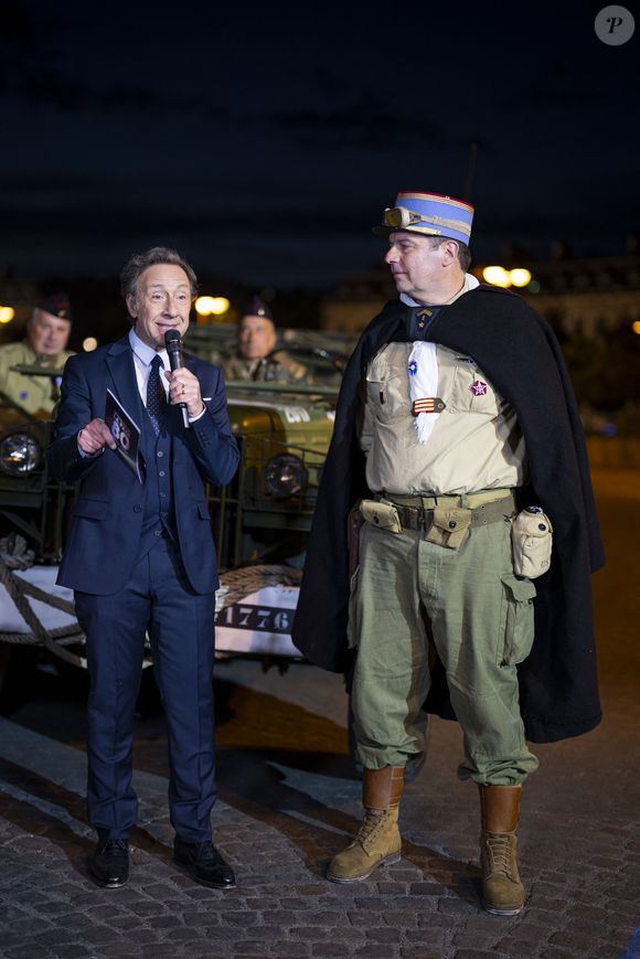Exclusif - Stéphane Bern - Emission "Le concert pour la paix" sur les Champs-Elysées à Paris, retransmis en direct sur France 2, le 8 mai 2025.@ Christophe Clovis - Pierre Perusseau / Bestimage