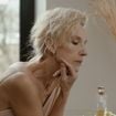 Melany C, maquilleuse : "Pour éviter de paraître plus âgée, n’appliquez pas votre fond de teint sans avoir préalablement utilisé une crème hydratante"