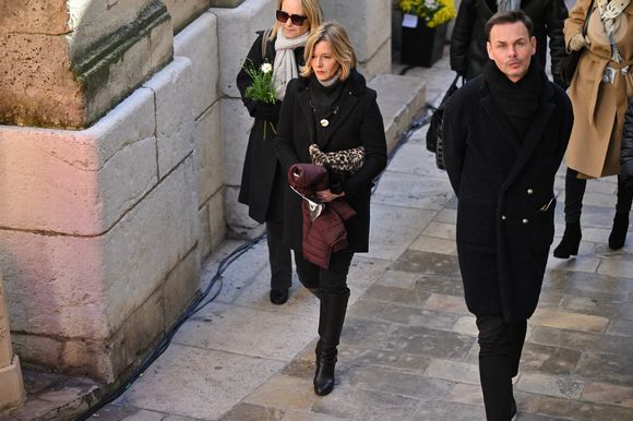 Wendy Bouchard arrive à l'église Notre-Dame de l'Assomption, pour la cérémonie funéraire de l'actrice française Brigitte Bardot, à Saint-Tropez, dans le sud-est de la France, le 7 janvier 2026. L'actrice française Brigitte Bardot, symbole de la libération sexuelle dans les années 1950 et 1960, qui s'est réinventée en défenseuse des droits des animaux et a embrassé des opinions d'extrême droite, est décédée le 28 décembre 2025 à l'âge de 91 ans. Photo par Julien Reynaud/APS-Medias/ABACAPRESS.COM