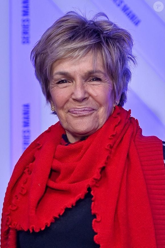 L'actrice de 68 ans a été éliminé lors du second prime du divertissement de TF1 du 1er mai 2026.

Veronique Jannot assiste à la première de Dustfall lors de la sixième journée du Series Mania Festival le 25 mars 2026 à Lille, France. Photo par Franck Castel/ABACAPRESS.COM