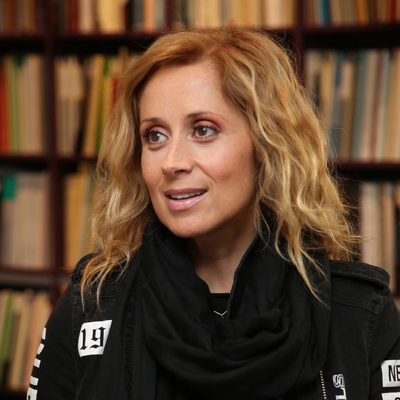 Exclusif - Lara Fabian - Sortie du livre de chant "PY 3.14 La Méthode" de Pierre-Yves Duchesne à la Flûte de Pan à Paris, le 3 octobre 2016. © Marc Ausset-Lacroix/Bestimage