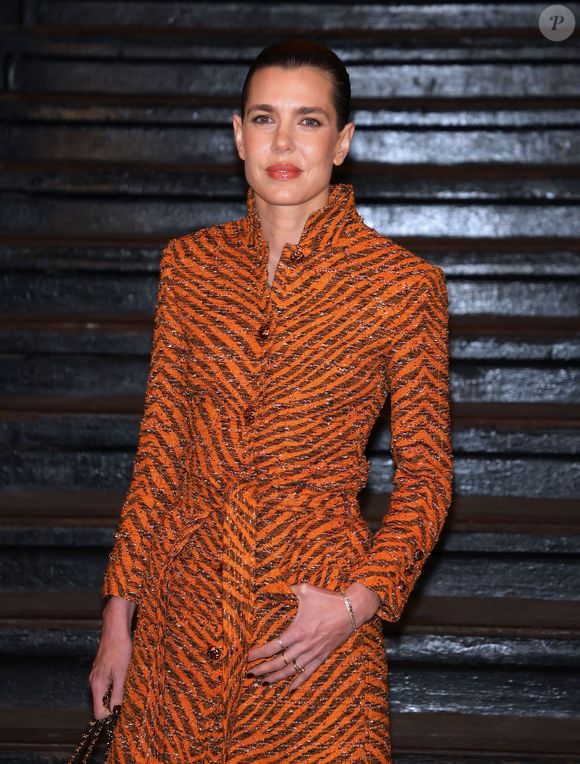 Charlotte Casiraghi assiste au Chanel Metiers D'Art Show 2026 à l'intérieur d'une station de métro à Bowery, New York le 2 décembre 2025. Photo by Charles Guerin/ABACAPRESS.COM