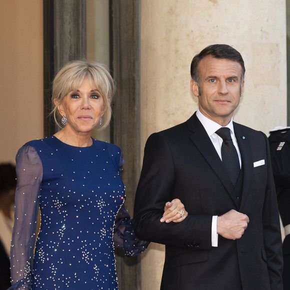 Le président Emmanuel Macron et Brigitte Macron - Arrivées au dîner d'état au palais de l'Elysée à Paris donné en l'honneur du roi et de la reine de Danemark le 31 mars 2025. © Jacovides / Moreau / Bestimage