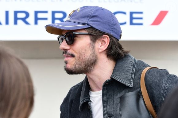 François Civil à l'hôtel Le Martinez pendant le 78ème Festival de Cannes le 16 mai 2025. © Romain Doucelin/bestimage