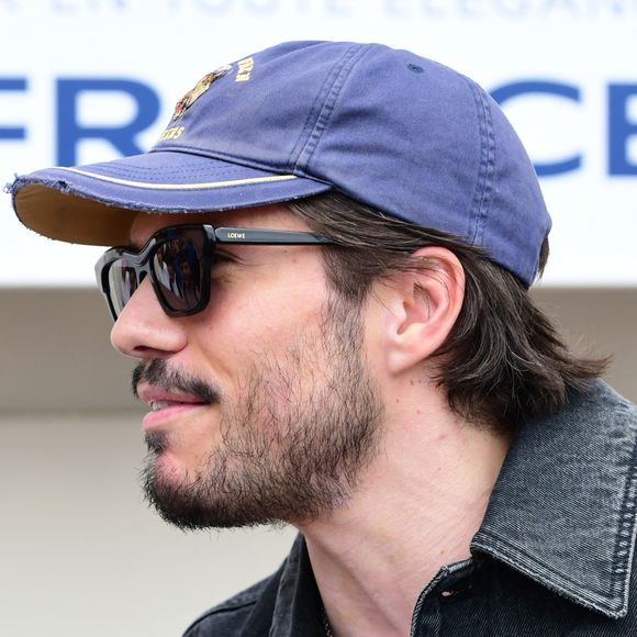 François Civil à l'hôtel Le Martinez pendant le 78ème Festival de Cannes le 16 mai 2025. © Romain Doucelin/bestimage