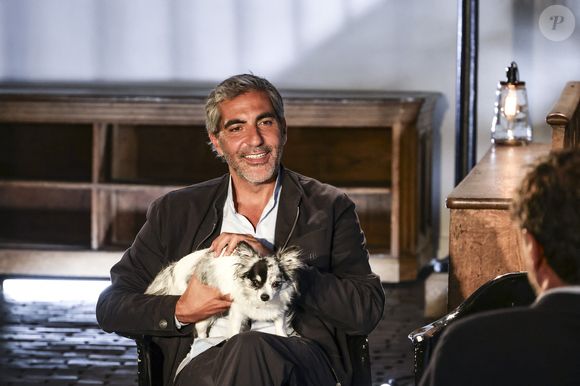 Exclusif - Ary Abittan pendant l’enregistrement d’Animaux Stars, présenté par B.Montiel et diffusé le 4 octobre 2025 sur Animaux TV, à Paris, France le 3 juillet 2025. © Jack Tribeca/Bestimage
