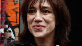 Au 5 bis rue de Verneuil, la Maison Gainsbourg se loue désormais à ce tarif non négociable et à une condition indiscutable