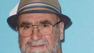 Eric Cantona et Isabelle Ferrer : Leurs enfants Raphaël et Joséphine sont de vrais entrepreneurs, voici ce qu'ils font dans la vie