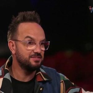 L’humoriste le décrit comme un homme « très posé », « très beau » et à l’opposé de son propre tempérament.
Jarry dans 50' Inside le 26 septembre 2026.