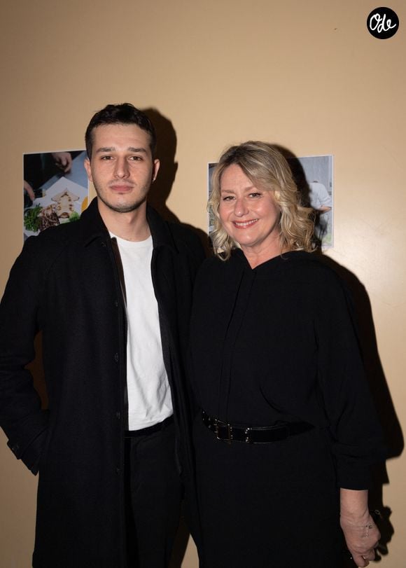 Exclusif - Luana Belmondo et son fils et Giacomo - Avant-première du documentaire "Belmondo, l'Italie en héritage" à la Maison de l'Italie à Paris. Le 18 mars 2024.

© Sam Delpech / Bestimage # Exclusive