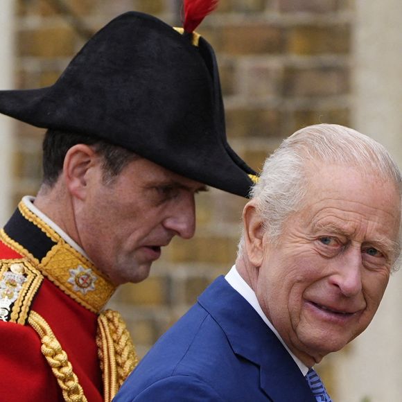 Le roi Charles III   avant l'arrivée du président américain Donald Trump et de la première dame Melania Trump au château de Windsor à Windsor, Berkshire, Angleterre, Royaume-Uni, le 17 septembre 2025.  © Chown Aaron/PA Photos/ABACA