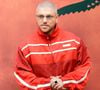 Il aime y retrouver une vie simple et donner parfois un coup de main derrière le comptoir, comme il l’a raconté au Parisien Week-end.

Quentin Mosimann au photocall du défilé Lacoste Collection Femme Prêt-à-Porter Printemps/Eté 2027 lors de la Fashion Week de Paris (PFW) à Roland Garros, à Paris, France, le 4 octobre 2026. © Olivier Borde/bestimage