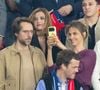 Dans le public, son époux était venu la soutenir. 

Ophélie Meunier et son mari Mathieu Vergne - Célébrités dans les tribunes du match de quart de finale aller de Ligue Des Champions 2025-2026 (LDC) "PSG - Liverpool (2-0)" au Parc des Princes à Paris le 8 avril 2026. © Cyril Moreau/Bestimage