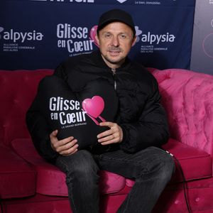 Martin Solveig avant le concert solidaire - 15ème édition de l'événement caritatif "Glisse en coeur" au Grand Bornand, au profit de l'association "Alpysia" (Alliance Paralysie cérébrale des Alpes). Le 23 mars 2024 
© Denis Guignebourg / Bestimage