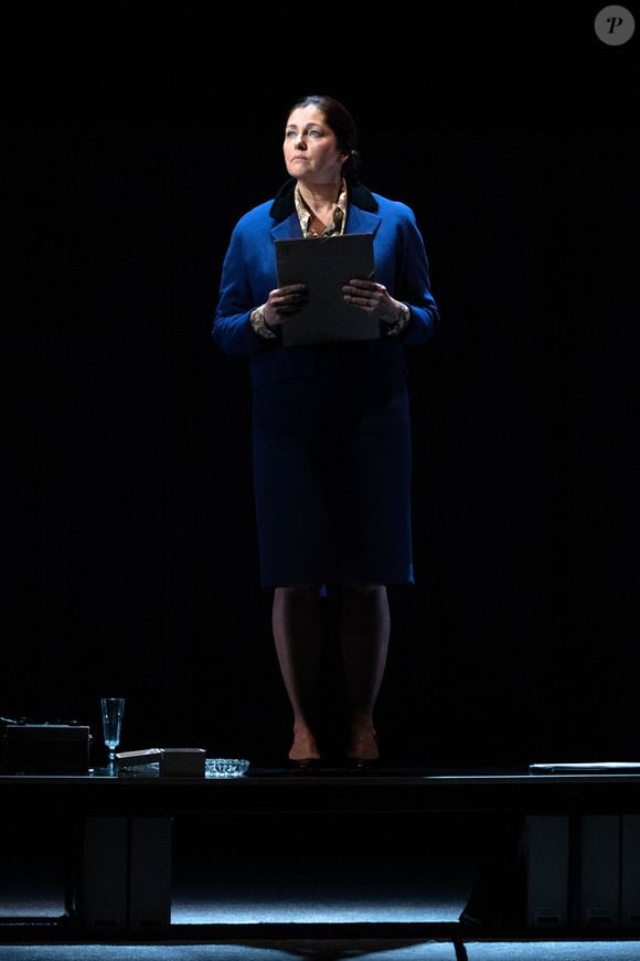 Exclusif. Cristiana Reali joue le rôle de Simone Veil lors de la pièce Simone Veil - Les Combats d'Une Effronterie dans le cadre du Festival Paroles Citoyennes à Paris, France, le 28 avril 2021. Photo by Aurore Marechal/ABACAPRESS.COM