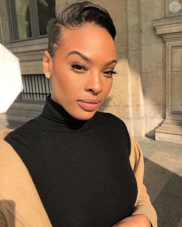 En effet, la reine de beauté de 34 ans a déjà multiplié les interviews en seulement 48h de règne. 

Angélique Angarni-Filopon, Miss France 2025, sur TF1