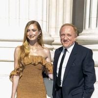 Une affaire de famille : le milliardaire François-Henri Pinault s'affiche avec sa fille Mathilde au défilé Saint Laurent