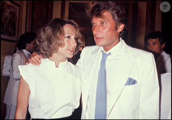 Archives : Johnny Hallyday et Nathalie Baye au mariage d'Eddie Barclay
Bestimage
