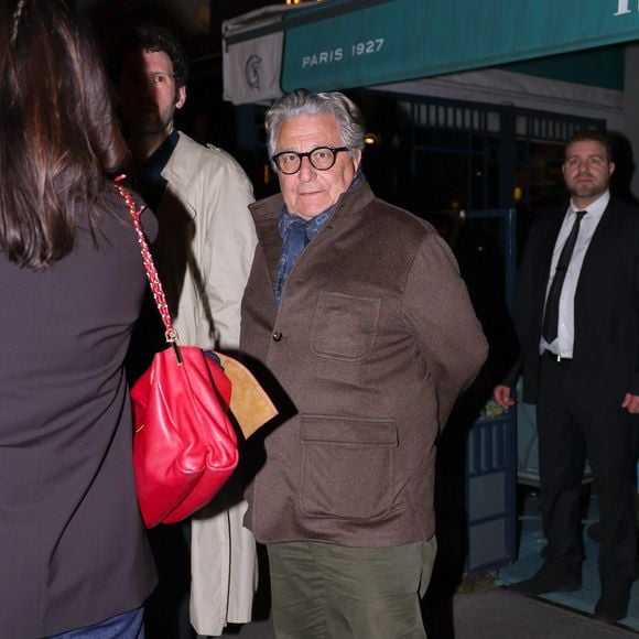 La Belgique lui rappelle également son enfance : “Je retrouve quelque chose en Belgique qui ressemble à la France de mes parents"

Christian Clavier lors de sa participation à la soirée Louis Vuitton à Paris. Backgrid USA / Bestimage