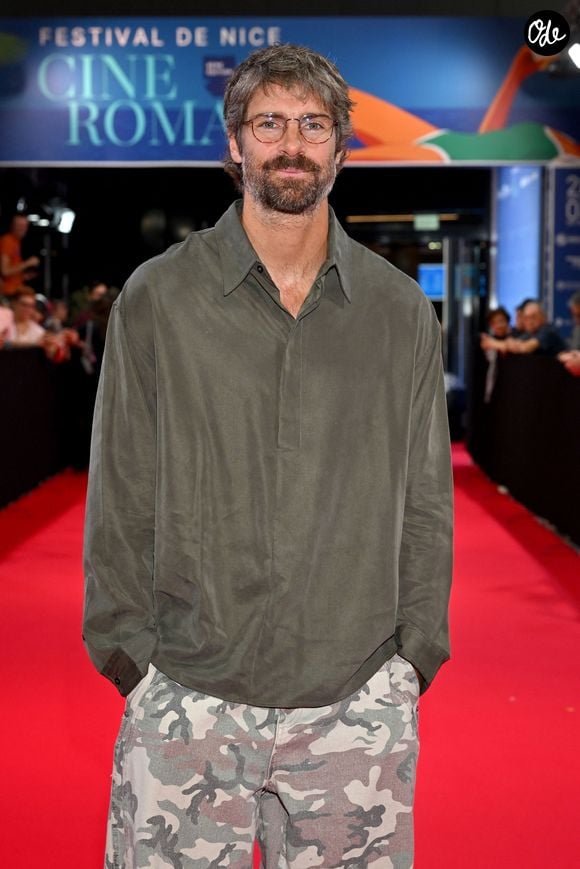 Tom Leeb - Photocall lors de la 8ème édition du Festival Cinéroman à Nice le 1er octobre 2026 © Bruno Bebert / Dominique Jacovides / Bestimage