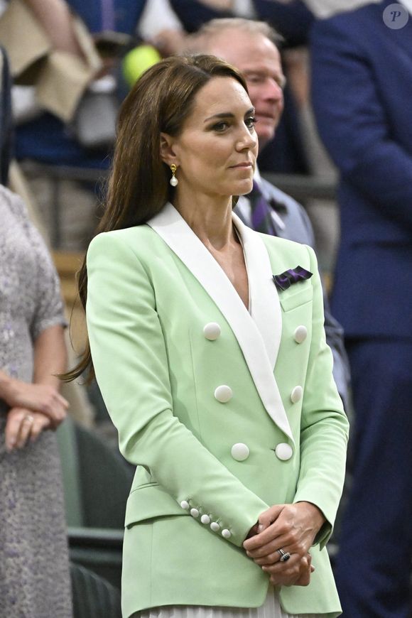 Catherine (Kate) Middleton, princesse de Galles, dans les tribunes du tournoi de Wimbledon 2023 à Londres, le 4 juillet 2023. Crédit photo : Chryslene Caillaud / Panoramic / Bestimage