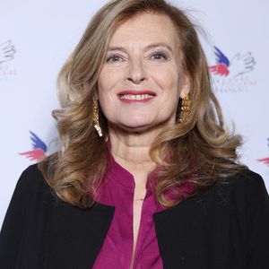 Valérie Trierweiler au photocall de la soirée annuelle du Secours Populaire au Musée des Arts Forains à Paris le 2 décembre 2024. © Denis Guignebourg / Bestimage