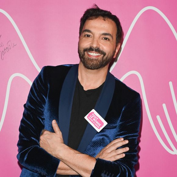 Son géniteur a finalement accepté le choix de son fils.
Kamel Ouali - Backstage - Enregistrement de l'émission "Tout le monde chante contre le cancer, les stars relèvent le défi" dans le cadre du gala de l'association "Tout le monde chante contre le cancer" présentée par J.Anthony au Dôme de Paris, et diffusée le 4 janvier sur W9. Le 22 novembre 2022
© Coadic Guirec-Christophe Clovis / Bestimage
