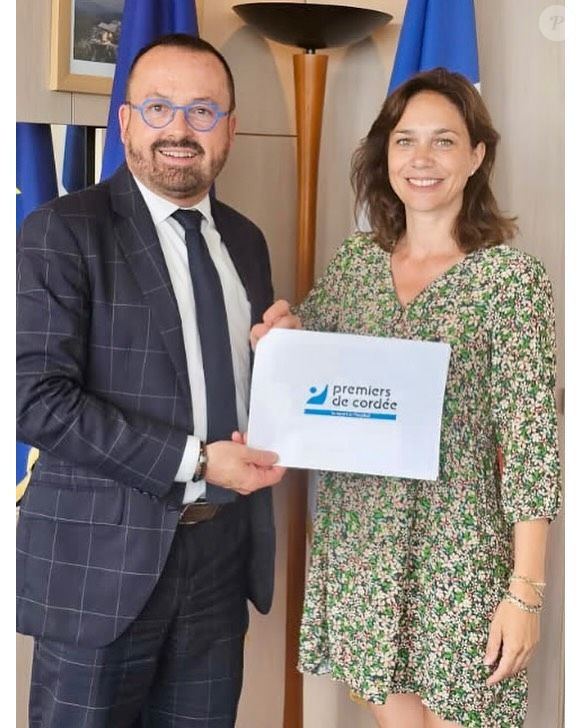 Créée en 1999, l’association Premiers de Cordée œuvre pour l’accès au sport en milieu hospitalier...

Nouveau post Instagram de Nathalie Péchalat sur les nouveaux locaux de Premiers de Cordée