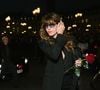 Une première date parisienne est déjà programmée à La Cigale le 27 mai 2027 pour retrouver son public.

Lou Doillon au défilé Tom Ford "Collection Femme Prêt-à-Porter Printemps/Eté 2027" lors de la Fashion Week de Paris, le 30 septembre 2026. 

© Sam Delpech / Bestimage