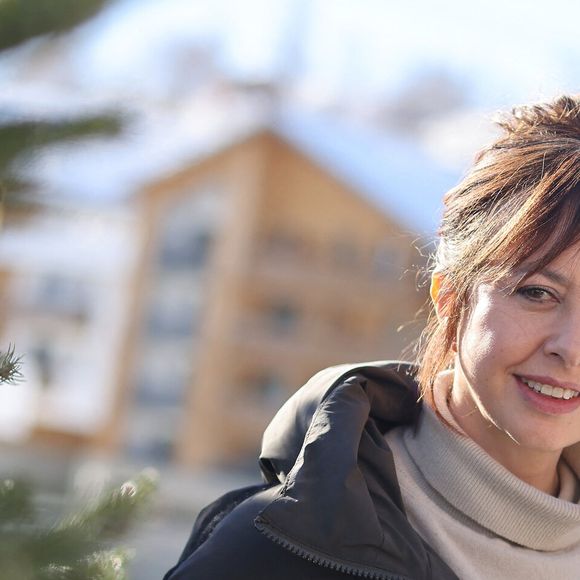Quant à sa routine beauté, Valérie Bonneton a aussi ses petites habitudes

Valérie Bonneton au photocall du film "Jours Meilleurs" lors de la 28ème édition du Festival international du film de comédie de l'Alpe d'Huez, le 17 janvier 2025.
© Dominique Jacovides/Bestimage