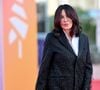 Isabelle Adjani, qui a souvent brillé par son authenticité, a offert à sa nièce un conseil simple mais puissant : "rester soi-même et vivre ce métier dans l'instant"...

Isabelle Adjani assiste à la cérémonie de clôture du 50e Festival du cinéma américain à Deauville, en France, le 14 septembre 2024. Photo par Julien Reynaud/APS-Medias/ABACAPRESS.COM