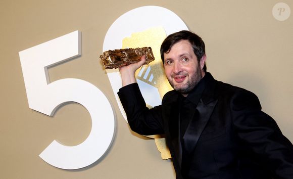 Karim Leklou (César du meilleur acteur pour "le roman de Jim") - Photocall des lauréats (pressroom) de la 50ème cérémonie des César à l'Olympia à Paris le 28 février 2025

© Dominique Jacovides / Olivier Borde / Bestimage