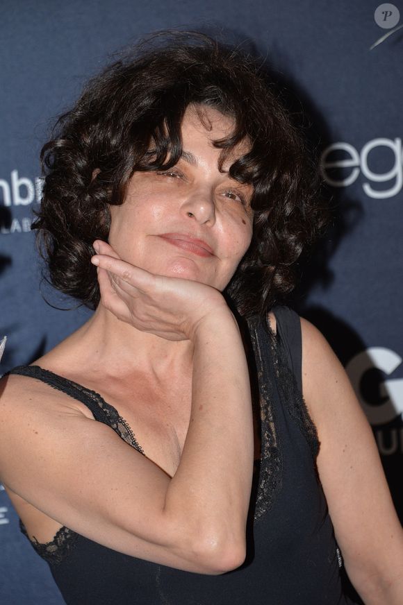 Isabelle Mergault - Photocall de la 10ème cérémonie des Globes de Cristal au Lido à Paris, le 13 avril 2015.