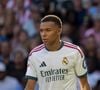 Kylian Mbappé et Ester Exposito vivent une belle histoire d’amour depuis plusieurs mois, même s’ils restent discrets sur leur relation.

Kylian Mbappé (n° 10) sous le soleil lors du match de Liga opposant l'Atlético de Madrid au Real Madrid à l'Estadio Metropolitano à Madrid, en Espagne (Crédit photo : © Andres Lopez Sheridan/Sport Press Photo via ZUMA Press)