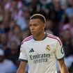 Kylian Mbappé : le footballeur passe un cap avec Ester Exposito, ce geste public prouve son attache à l'actrice